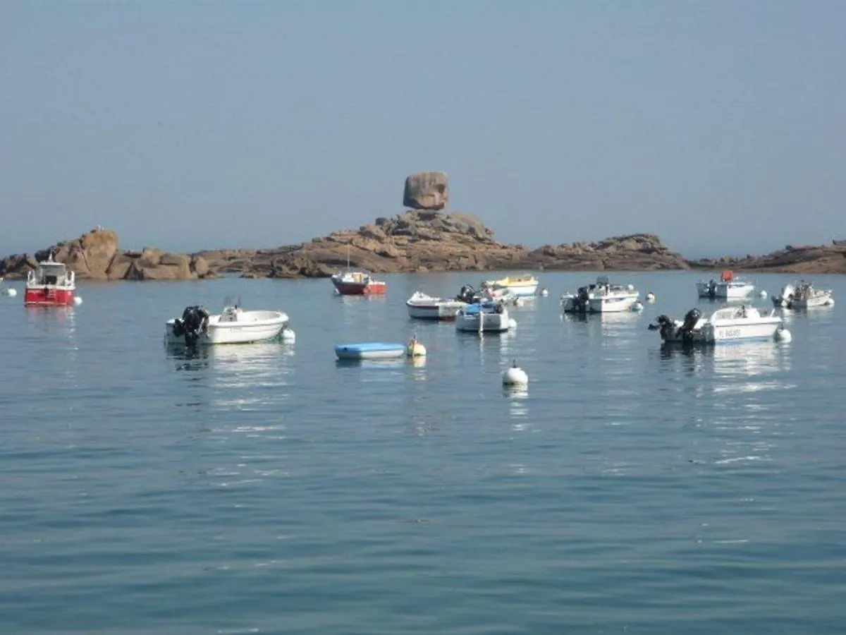 Charmante Maison Bretonne Avec Jardin Clos, Parking, Wifi, A 900M De La Plage - Tregastel - Fr-1-542-35 Holiday home