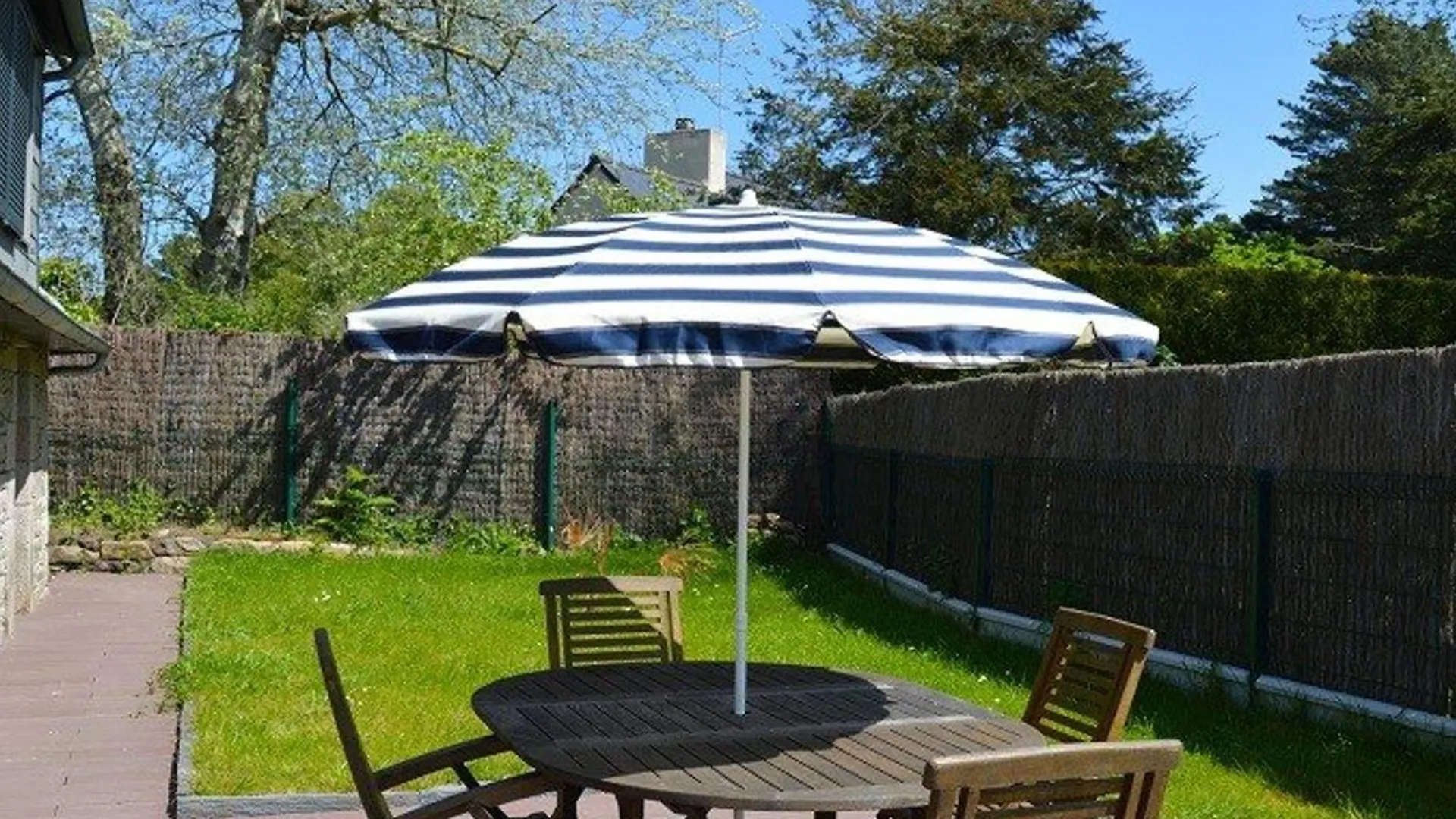 Holiday home Charmante Maison Bretonne Avec Jardin Clos, Parking, Wifi, A 900M De La Plage - Tregastel - Fr-1-542-35