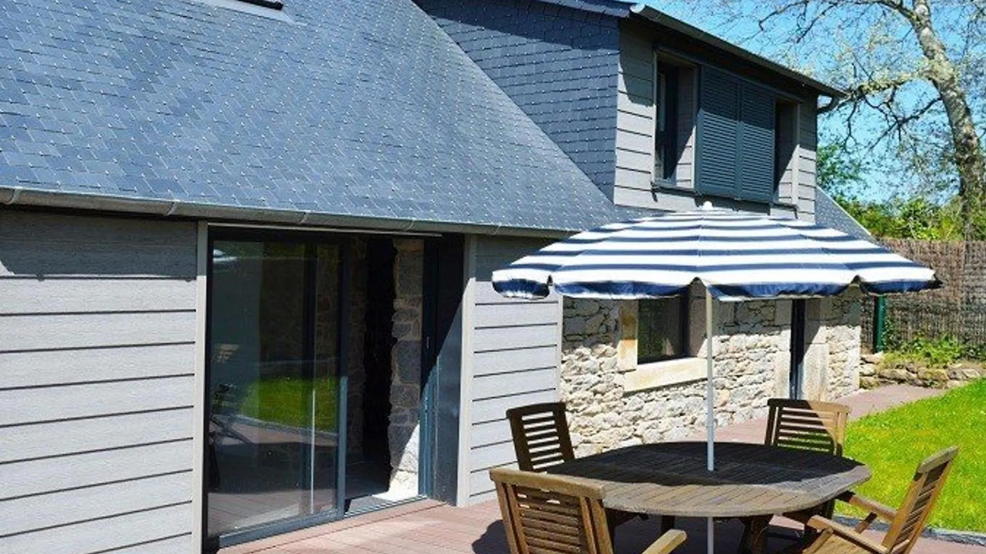 Holiday home Charmante Maison Bretonne Avec Jardin Clos, Parking, Wifi, A 900M De La Plage - Tregastel - Fr-1-542-35
